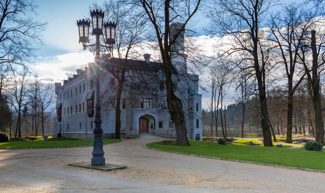 Zamek Karpniki Schloss Fischbach Lomnica (Jelenia Gora) Exterior foto