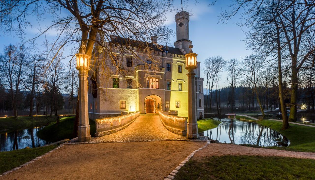 Zamek Karpniki Schloss Fischbach Lomnica (Jelenia Gora) Exterior foto