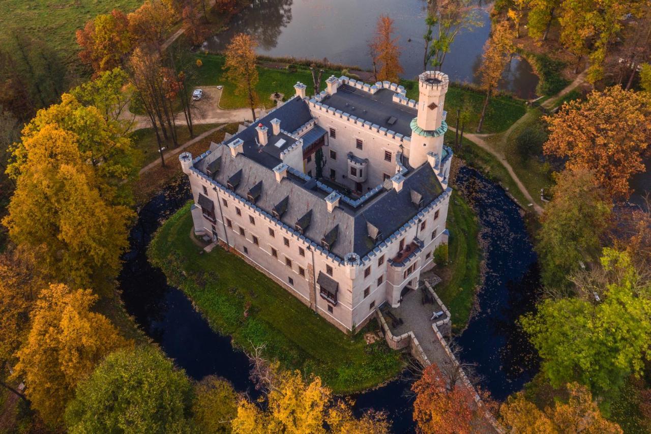 Zamek Karpniki Schloss Fischbach Lomnica (Jelenia Gora) Exterior foto